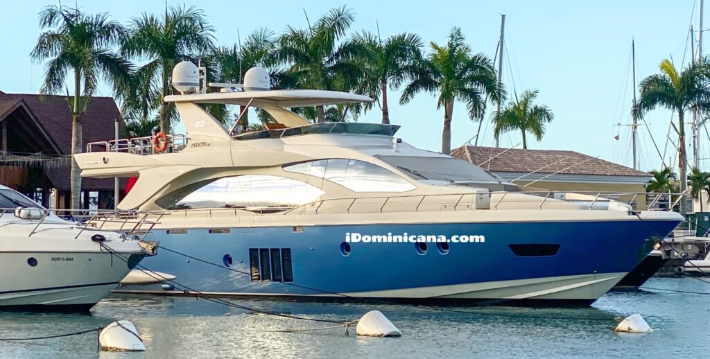 Яхта Azimut 82 ft (аренда в Доминикане) - Карибское море, остров Саона