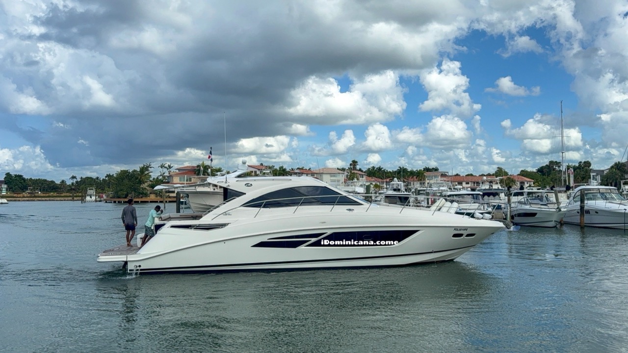 Доминикана: яхта Sea Ray 53 ft (аренда)