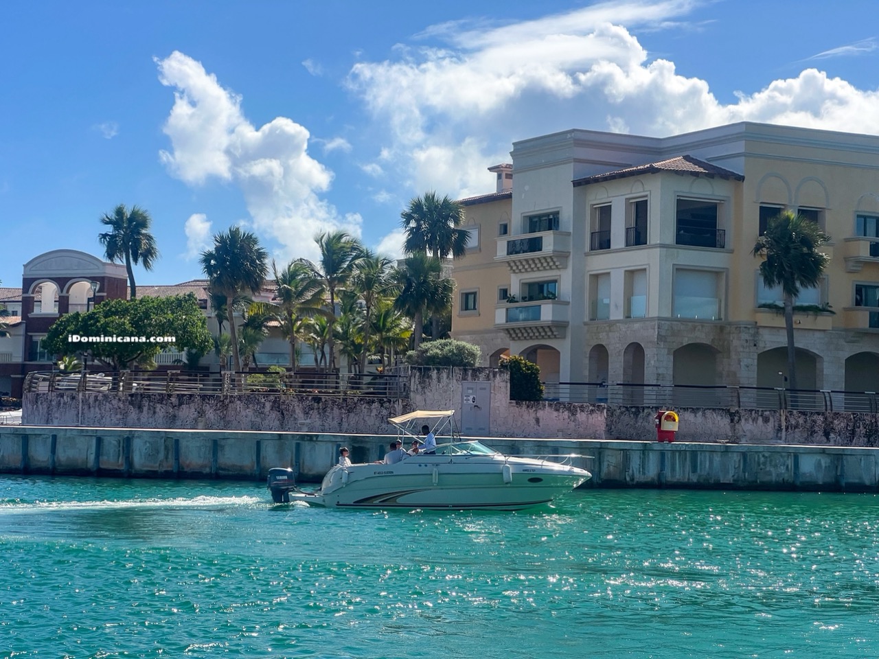 Яхта Sea Ray 26 ft: морская прогулка в Cap Cana