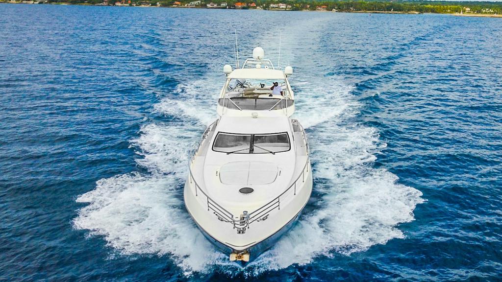 Yacht rental (Dominican Republic): Azimut 70 ft