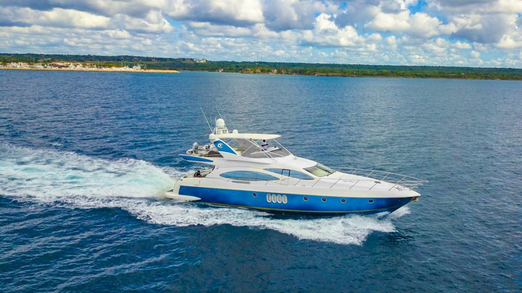 Yacht rental (Dominican Republic): Azimut 70 ft