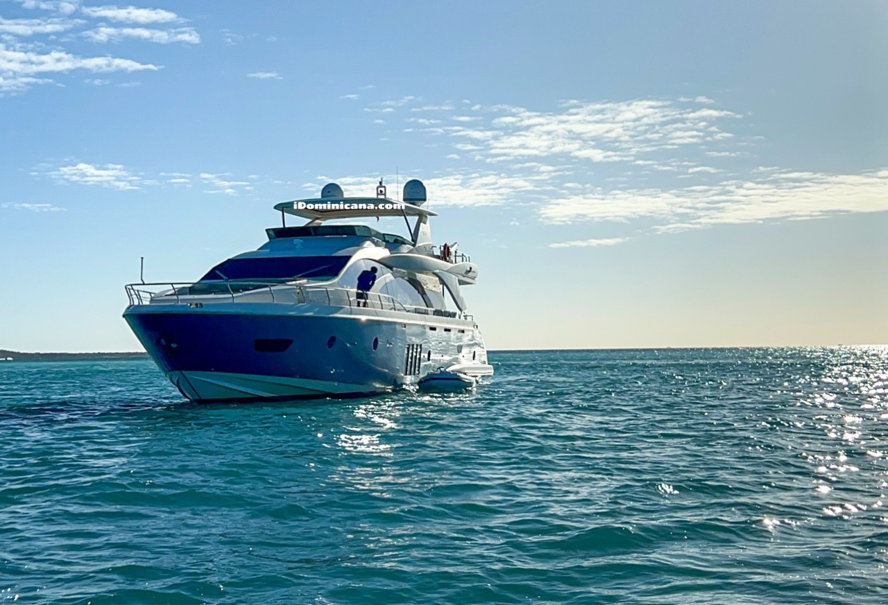 Яхта Azimut 82 ft (аренда в Доминикане) - Карибское море, остров Саона