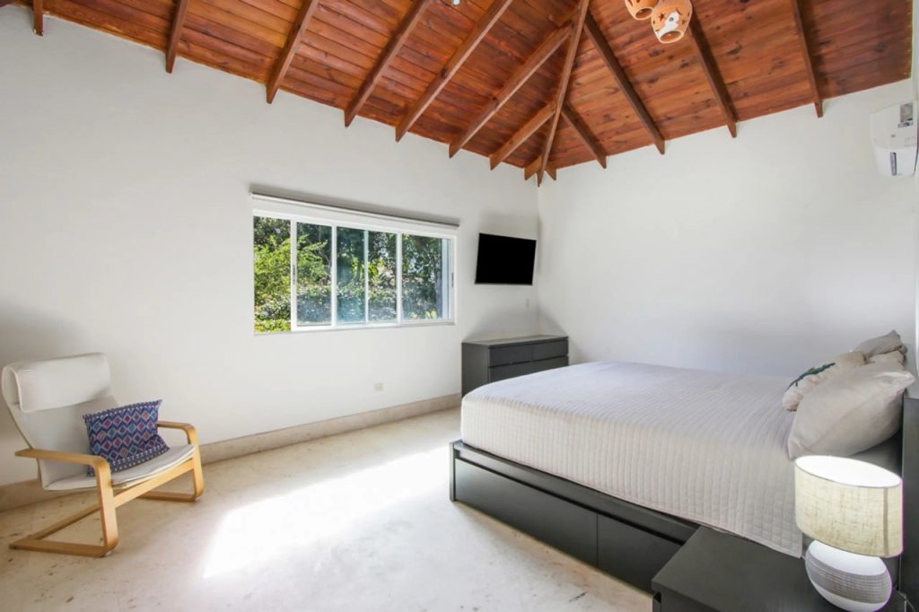 Вилла в Punta Cana Resort (Доминикана): 5 спален, рядом с пляжем - аренда