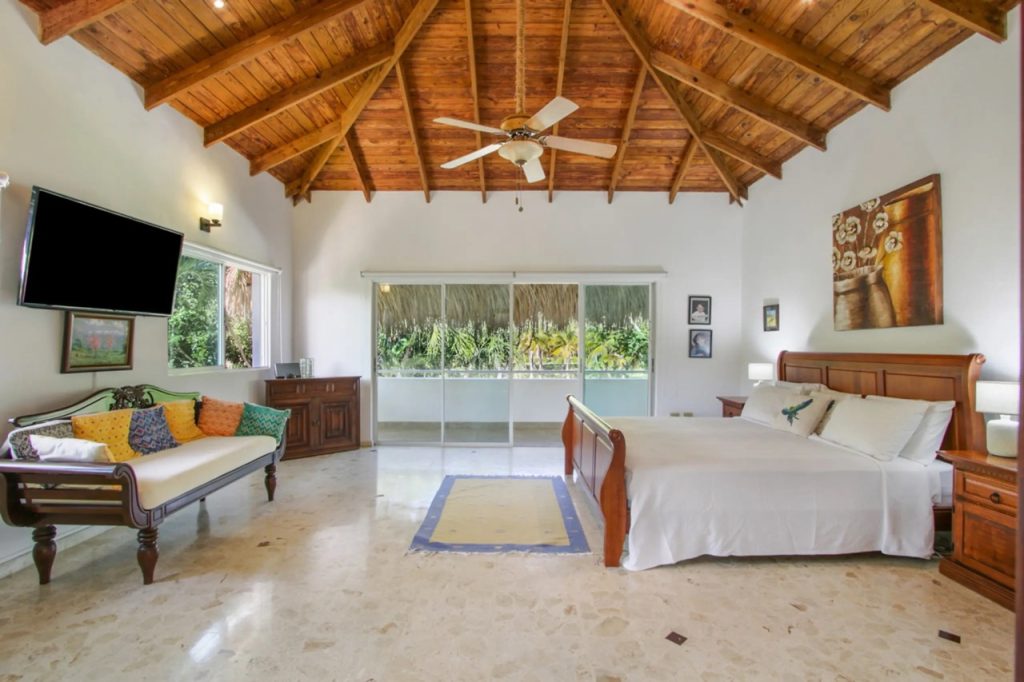 Вилла в Punta Cana Resort (Доминикана): 5 спален, рядом с пляжем - аренда