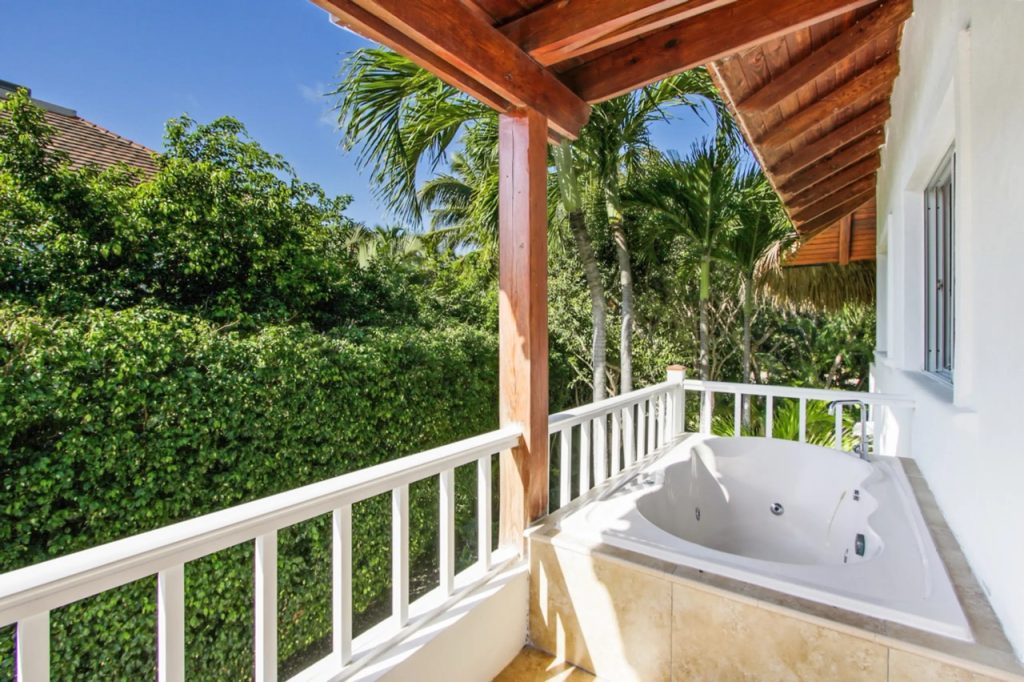 Вилла в Punta Cana Resort (Доминикана): 5 спален, рядом с пляжем - аренда