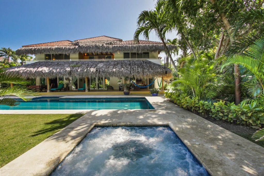 Вилла в Punta Cana Resort (Доминикана): 5 спален, рядом с пляжем - аренда