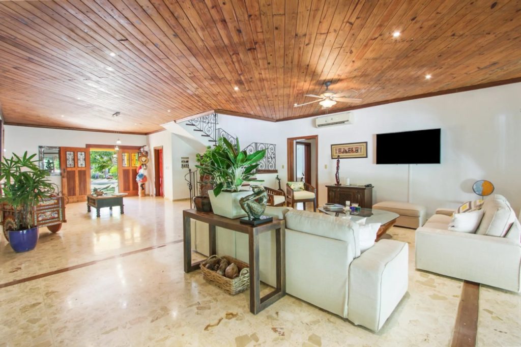 Вилла в Punta Cana Resort (Доминикана): 5 спален, рядом с пляжем - аренда