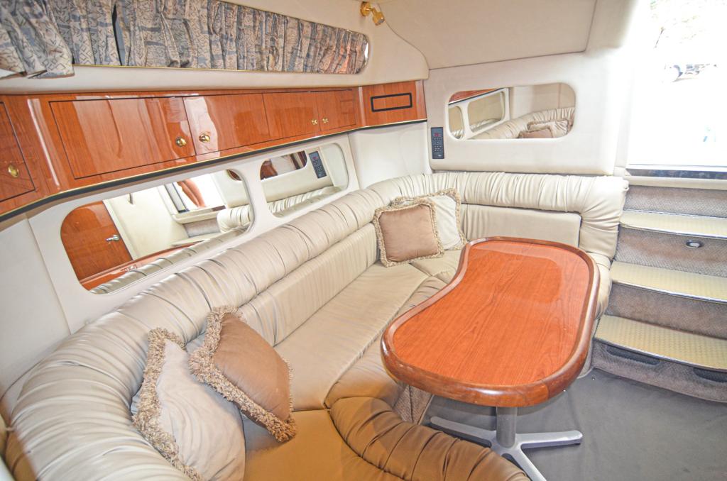 Яхта Sea Ray 37 ft в Доминикане (аренда): Карибское море