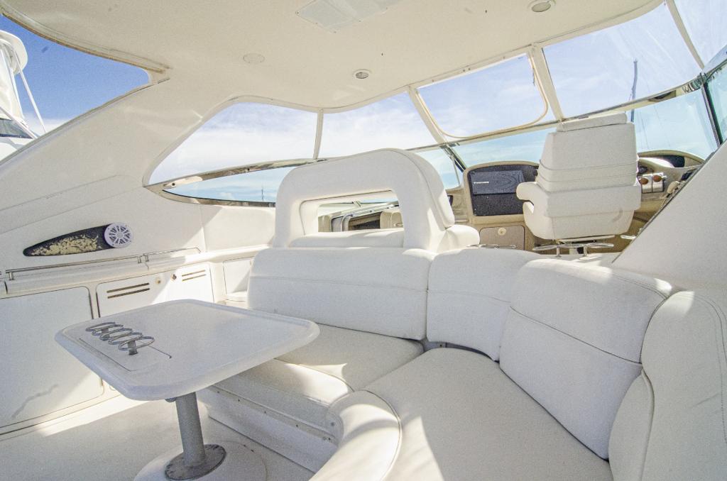 Яхта в Доминикане Sea Ray 54 ft - аренда (остров Саона, о.Каталина)