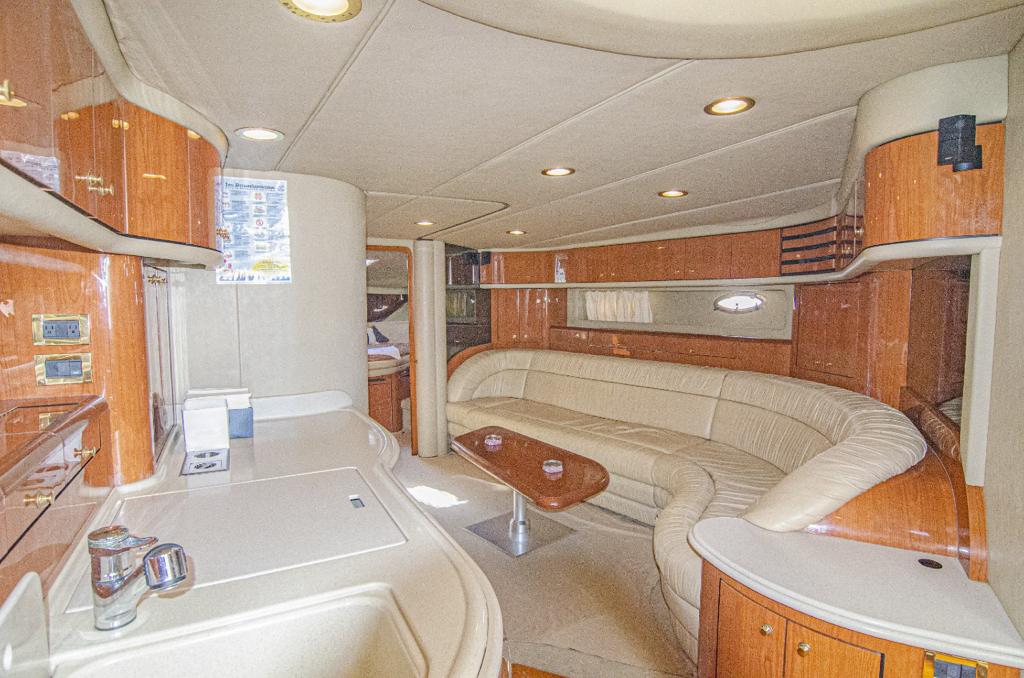 Яхта в Доминикане Sea Ray 54 ft - аренда (остров Саона, о.Каталина)
