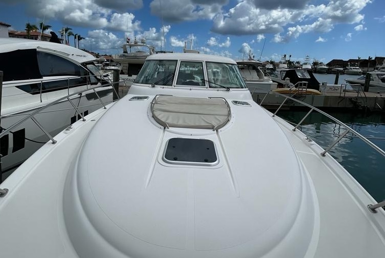 Яхта Tiara 48 ft (Доминикана, аренда): маршруты на выбор (Карибское море)