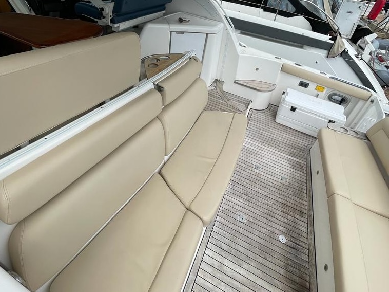 Яхта Tiara 48 ft (Доминикана, аренда): маршруты на выбор (Карибское море)