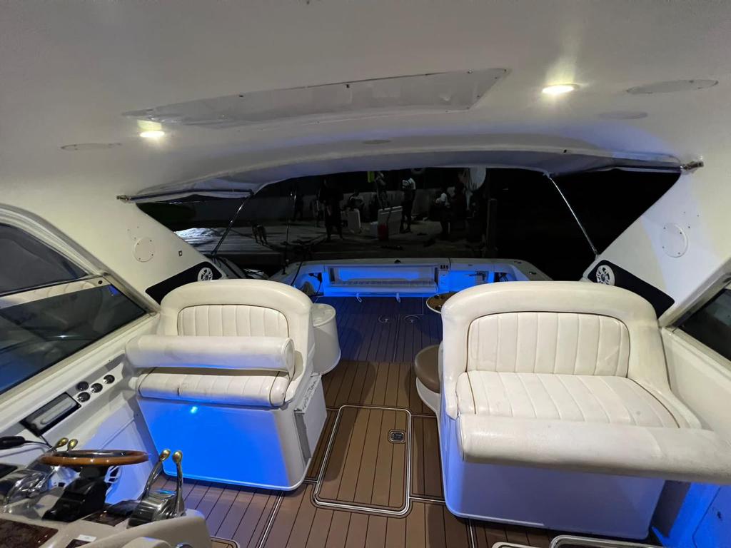 Яхта Sea Ray 37 ft в Доминикане (аренда): Карибское море