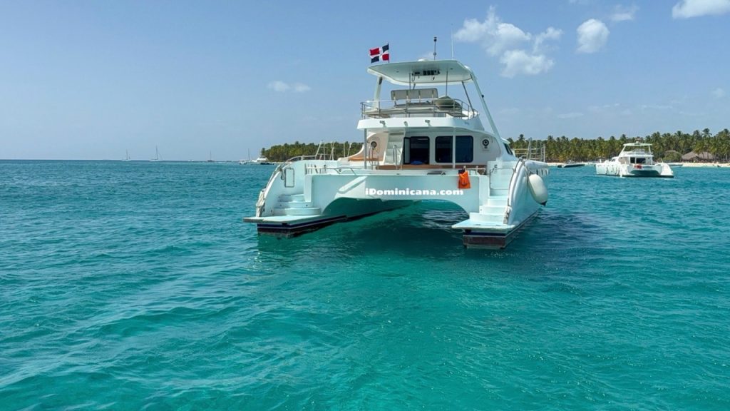 атамаран в Доминикане (аренда): приватный тур на остров Саона