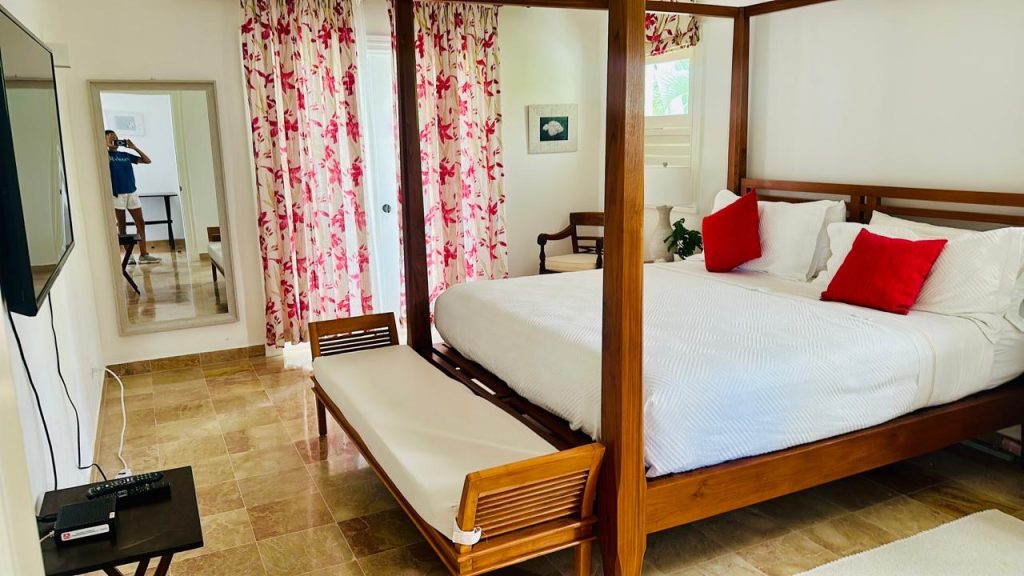 Вилла в Доминикане (Пунта Кана Резорт), рядом с пляжем — купить