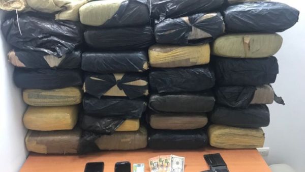 В Доминикане задержали грузовик со 104 кг марихуаны 