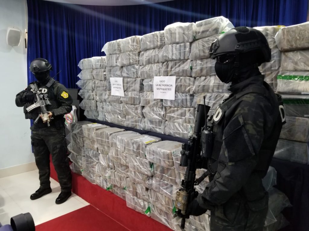 В Байяибе арестовали 689 упаковок кокаина