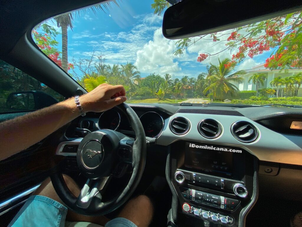 Авто Доминикана: Mustang GT500 2015
