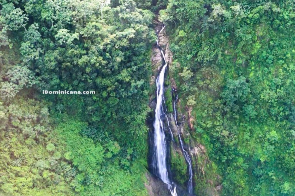 Водопад Ля Хальда на вертолете iDominicana.com