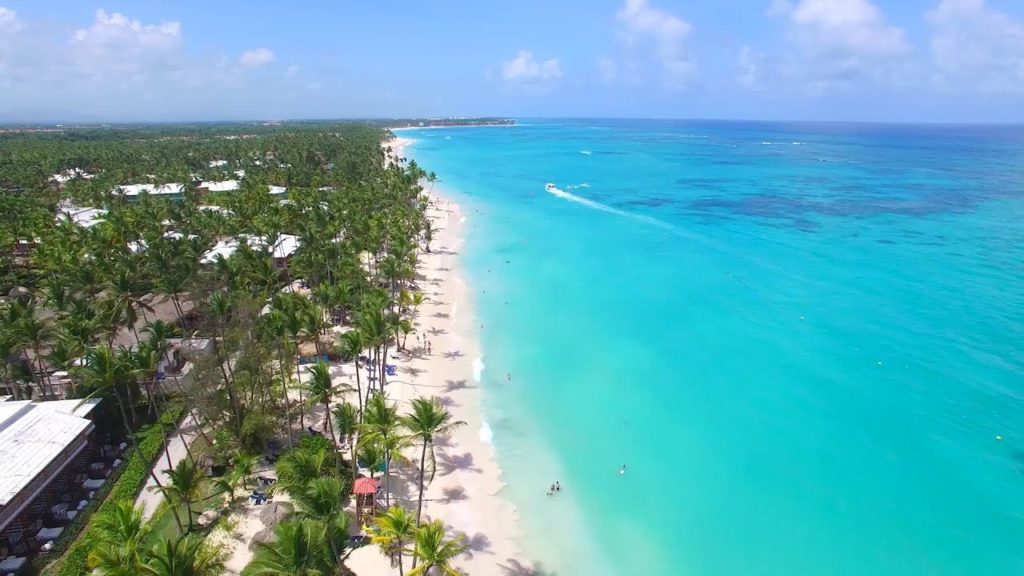 Доминикана стала самой популярной страной на Карибах