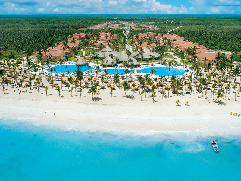 Отели Bahía Príncipe в Доминикане объявили даты открытия и скидки до 80%