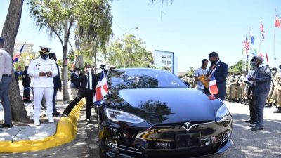 В Доминикане новый Президент принес присягу народу