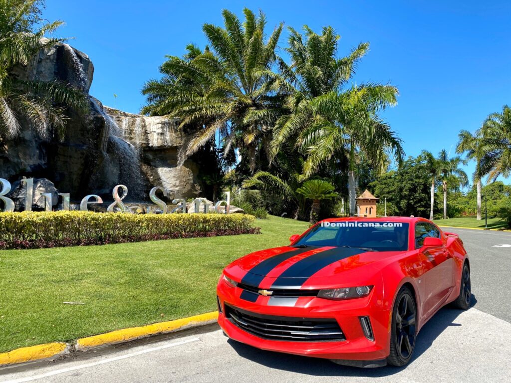 Авто Доминикана (аренда): красный Chevrolet Camaro