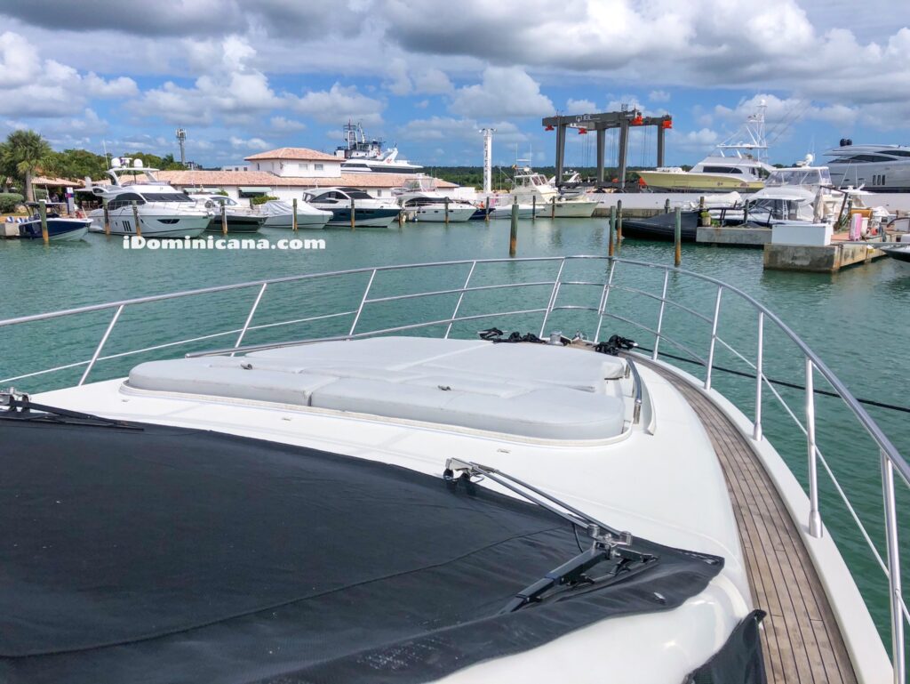 Аренда яхты в Доминикане: Azimut 62 Sport