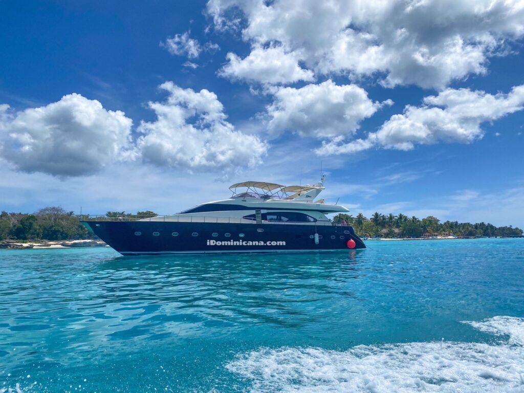 Яхта Azimut 78 Ultra в Республике Доминикана (аренда)