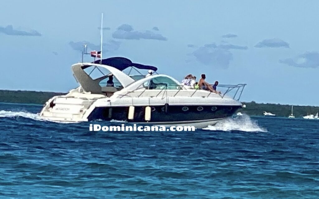 Яхта в Республике Доминикана: Targa 48 ft (аренда)
