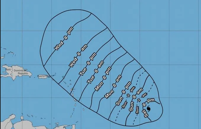 Ураган Сэм проходит рядом с Республикой Доминикана