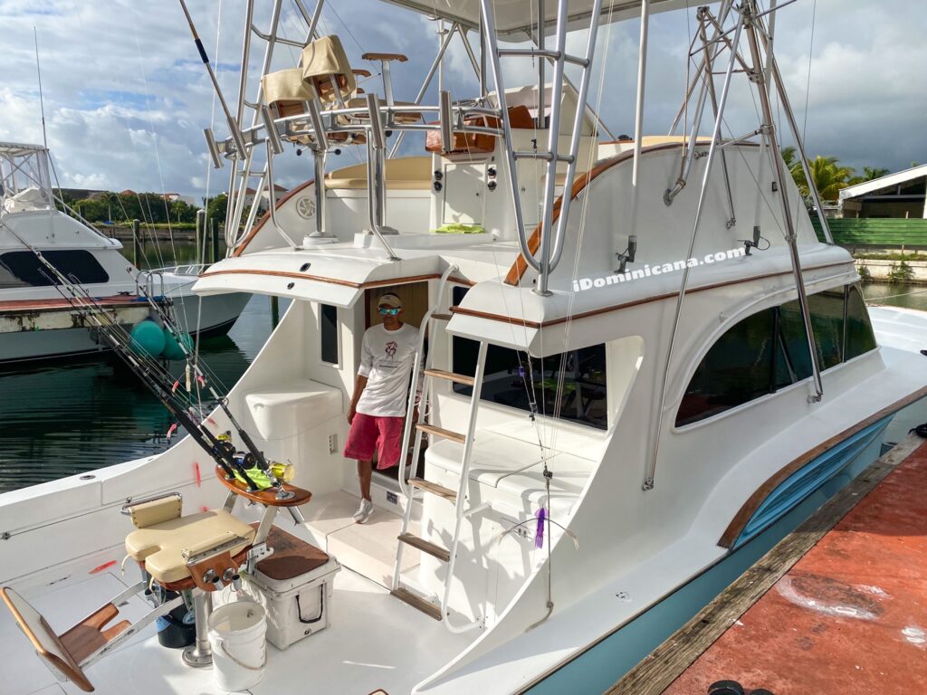 Рыбалка в Доминикане: порт Кап-Кана, яхта 47 ft (индивидуально)