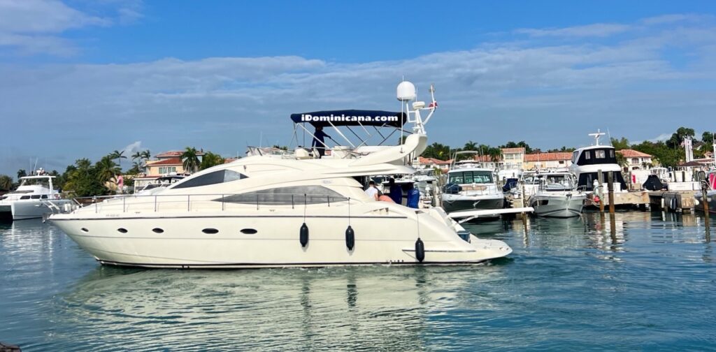 Яхта AICON 60 в Республике Доминикана (аренда) – о.Саона, о.Каталина