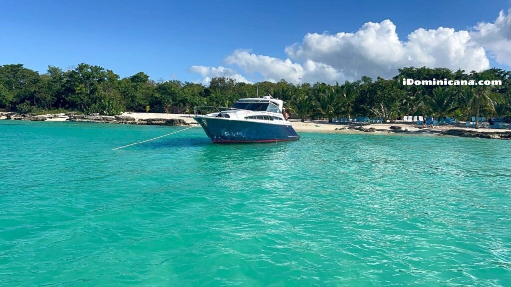 Яхта в Доминикане (аренда): маршрут - остров Саона или о.Каталина