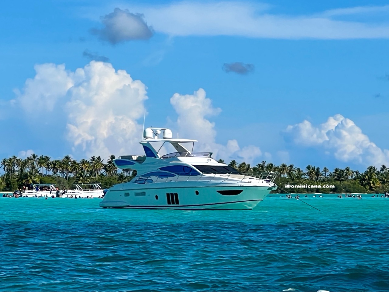 Доминикана: яхта Azimut 60 ft (остров Саона, остров Каталина)