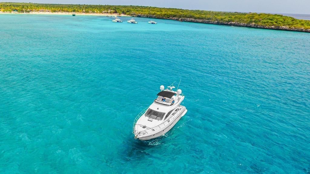 Яхта Azimut в Доминикане (аренда): остров Саона / остров Каталина