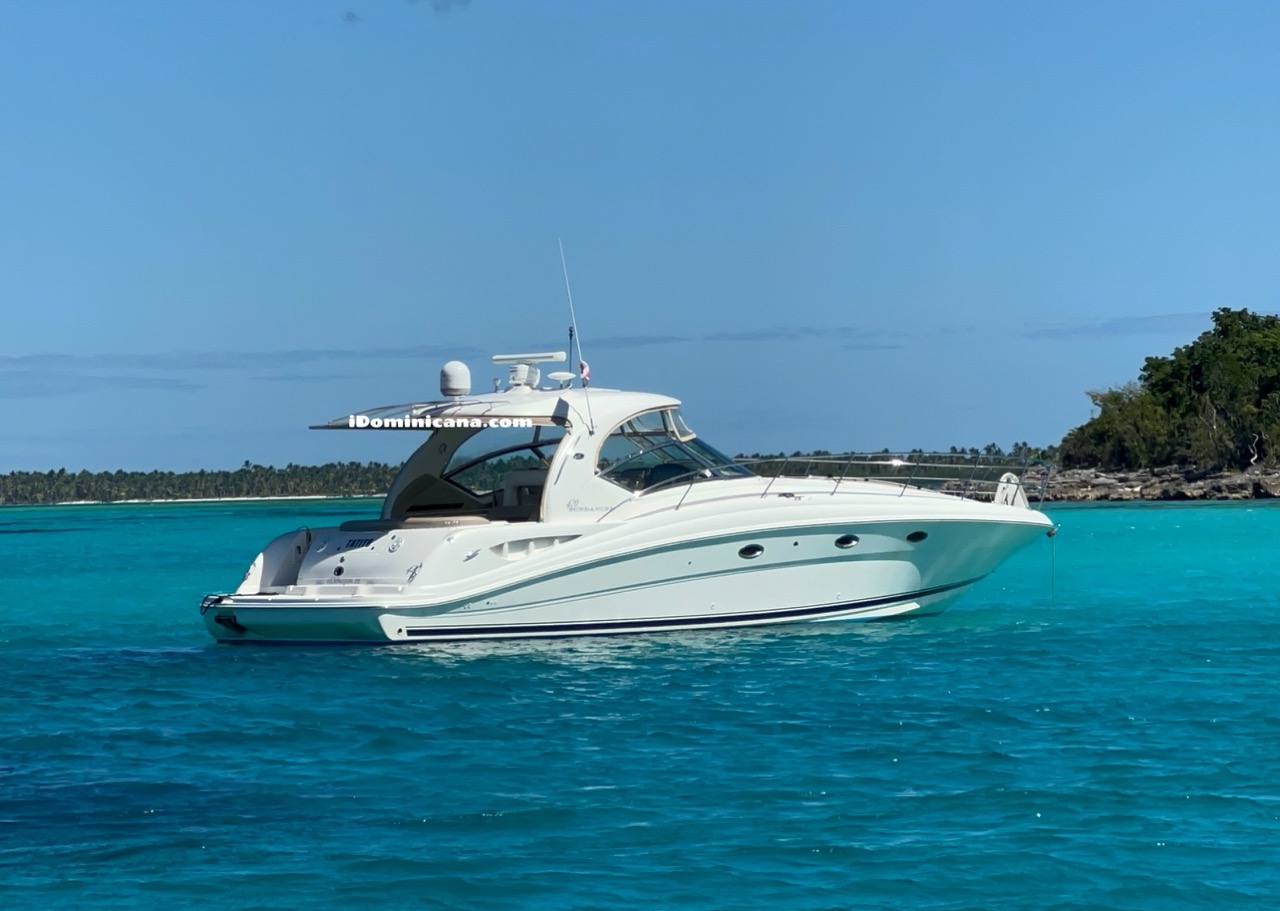 Доминикана: яхта в аренду - Sea Ray 42 ft